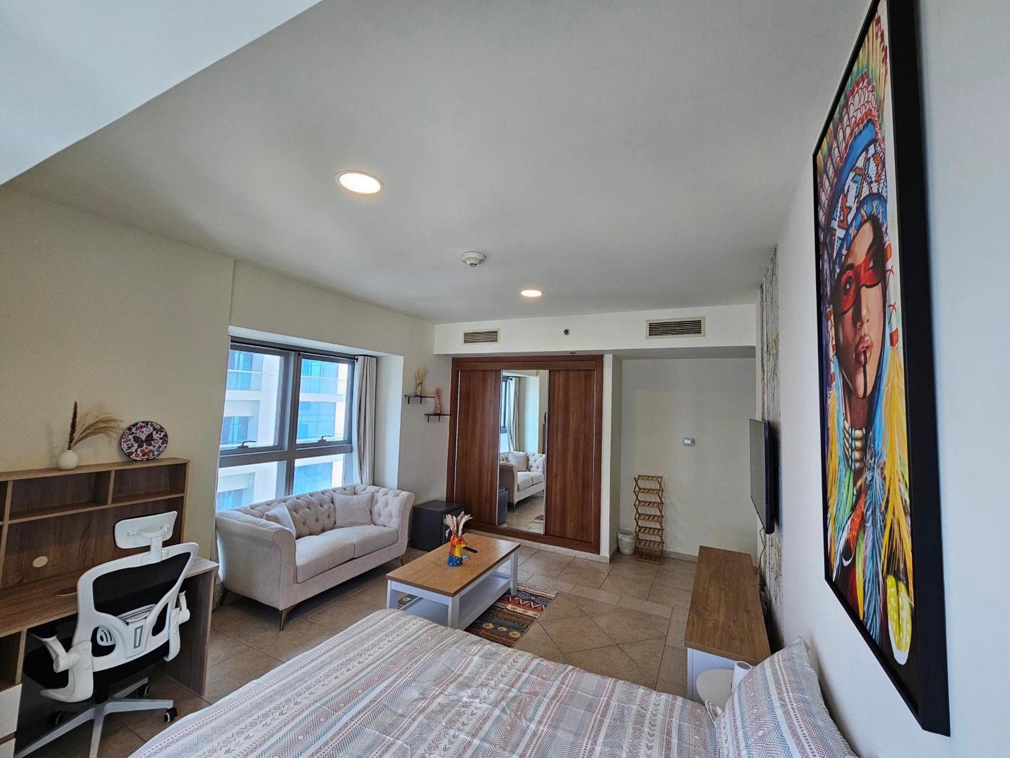 Super Host At Highest Residential Tower In The World, Private Rooms In A Shared Apartment Dubái Habitación foto