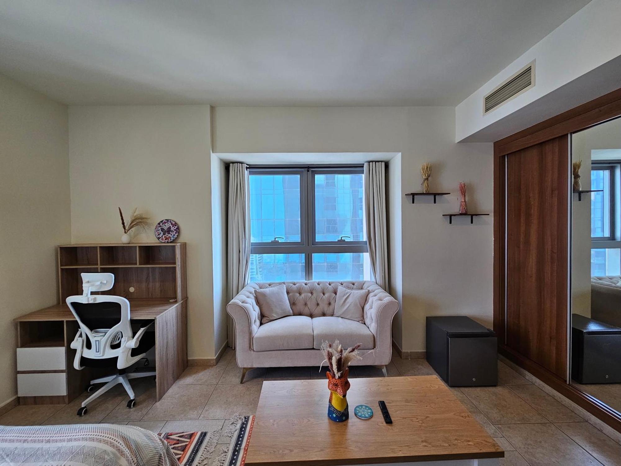 Super Host At Highest Residential Tower In The World, Private Rooms In A Shared Apartment Dubái Habitación foto