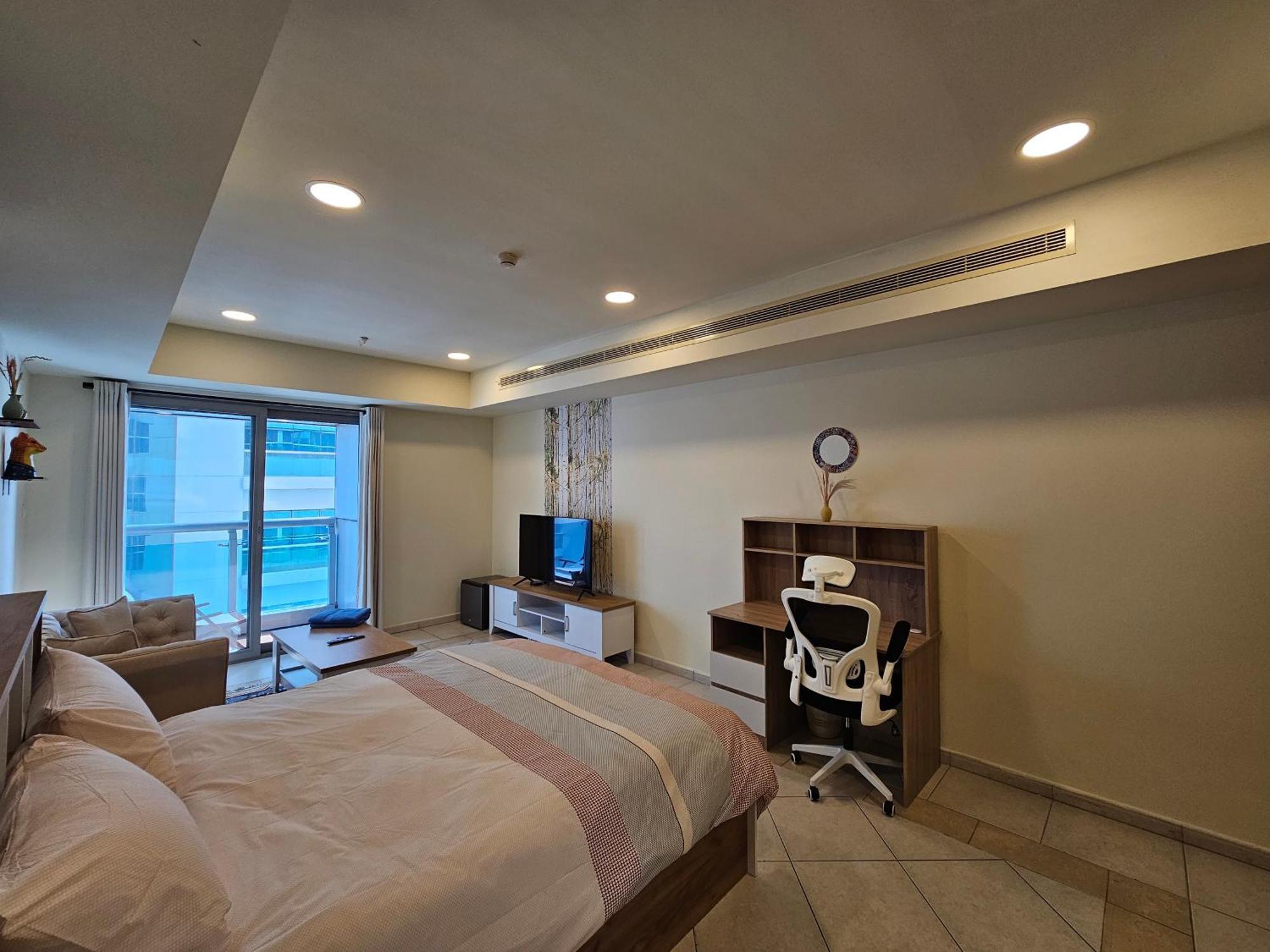 Super Host At Highest Residential Tower In The World, Private Rooms In A Shared Apartment Dubái Habitación foto