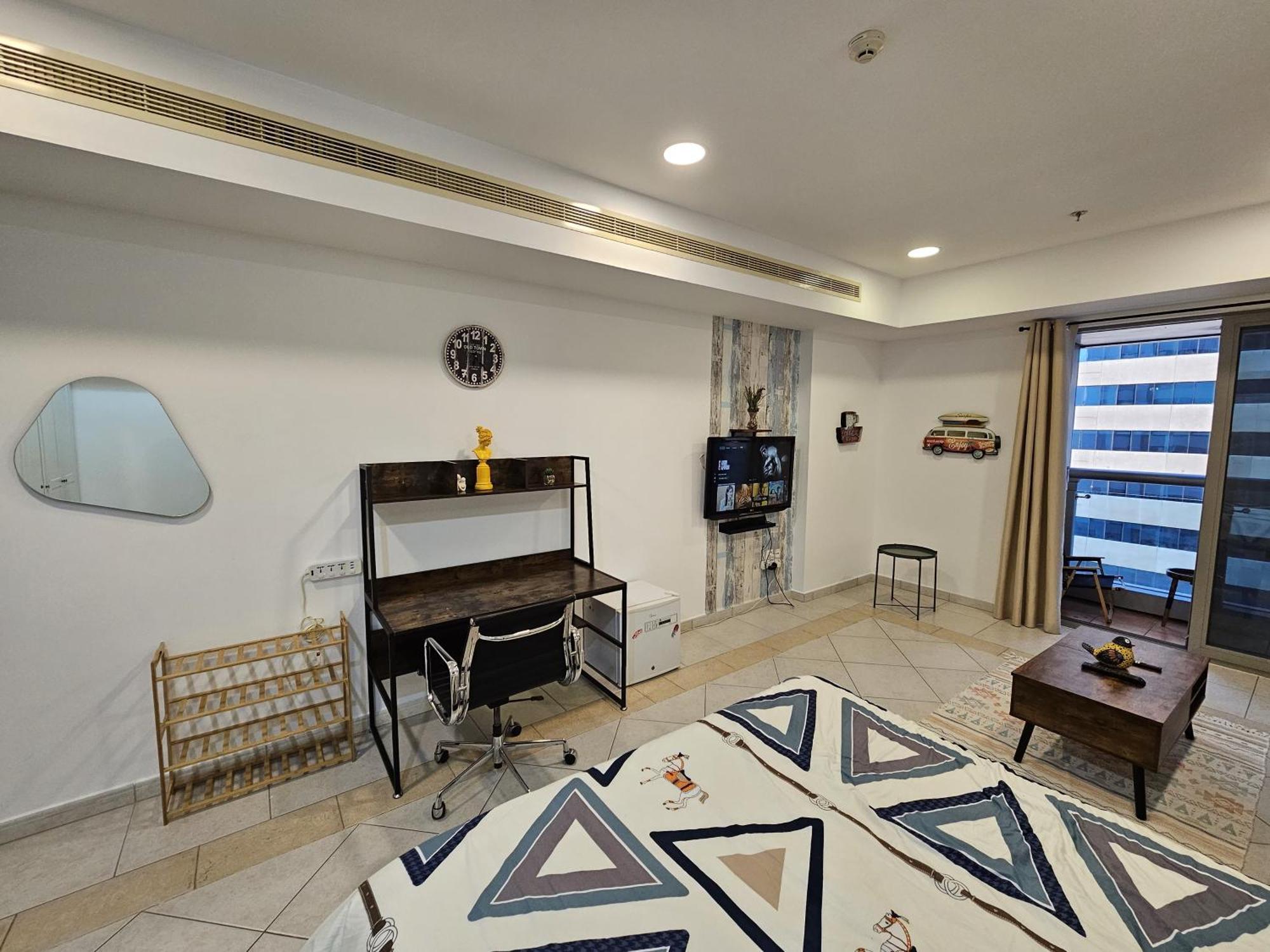 Super Host At Highest Residential Tower In The World, Private Rooms In A Shared Apartment Dubái Habitación foto